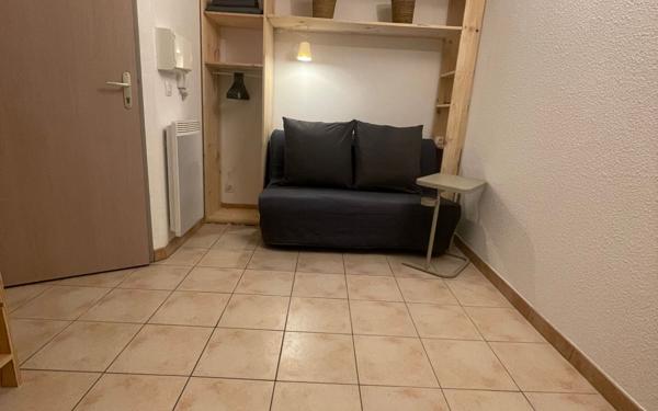Appartement à vendre    1 pièce • 11,43 m2 Albi