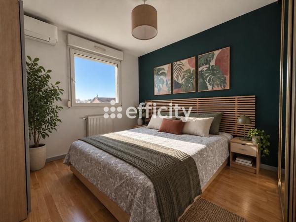 Appartement
         3 pièces
        - 63 m² 285 000 € *