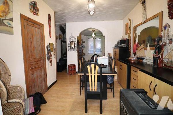 Maison à Vendre à Armentières (59280) en Nord (59)

Quartier des école maison disposant d'une...