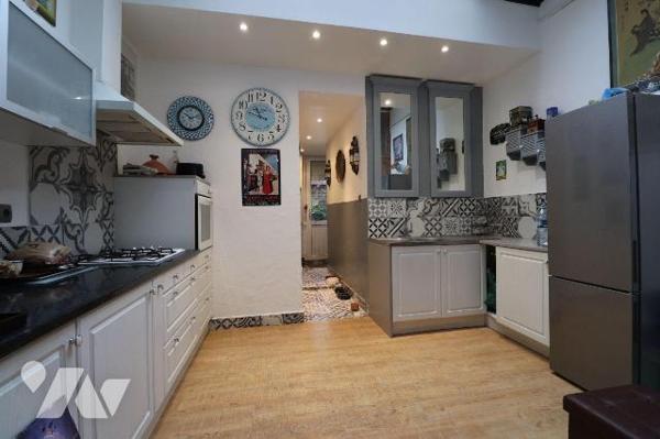 Maison à Vendre à Armentières (59280) en Nord (59)

Quartier des école maison disposant d'une...