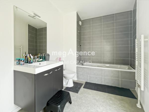 Maison à CHAMBRAY-LES-TOURS, 37170 - 4 pièces 92m²