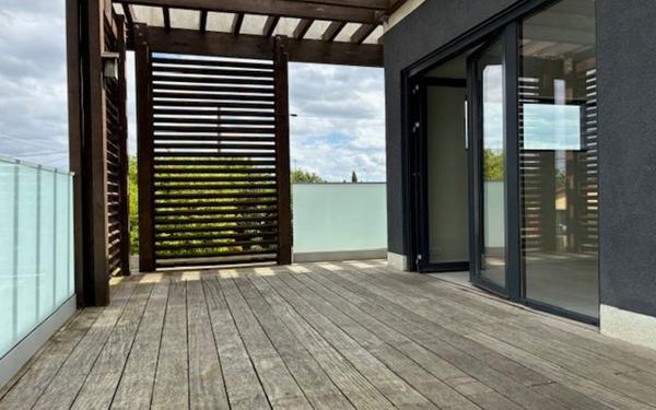 Appartement à vendre    3 pièces • 62,85 m2 Lespinasse