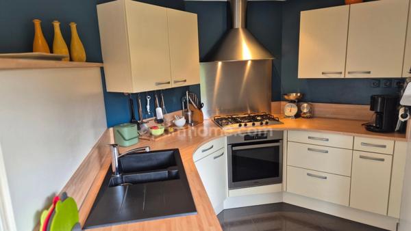 Maison invividuelle 4 chambres garage 2v sur parcelle de 930m2