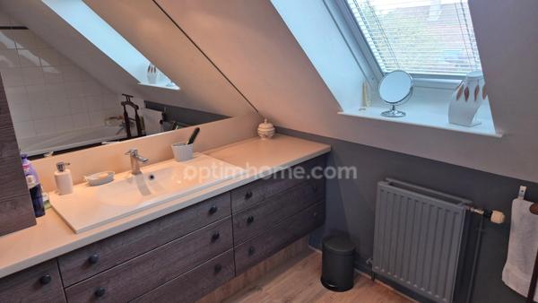 Maison invividuelle 4 chambres garage 2v sur parcelle de 930m2