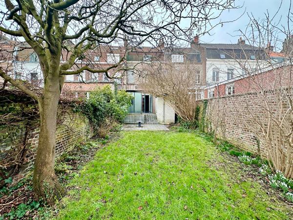 Très belle Maison de charme, Lille Pellevoisin de 175 m², 5 chambres, jardin Lille Très belle Maison de charme, Lille Pellevoisin de 175 m², 5 chambres, jardin Lille
