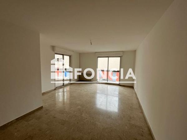 Location Appartement 2 pièces 66 m² - 10 RUE BATTISTI Nice 06300