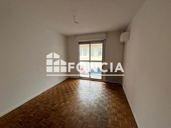 Location Appartement 2 pièces 66 m² - 10 RUE BATTISTI Nice 06300