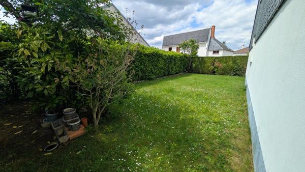 Maison 3 chambres, garage et jardin.