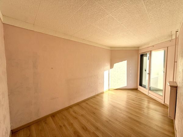 Sevran (93270) 3 Pièces avec 2 balcons, cave proche RER B, futur métro 16 Grand Paris