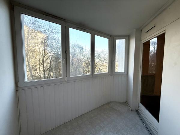 Sevran (93270) 3 Pièces avec 2 balcons, cave proche RER B, futur métro 16 Grand Paris