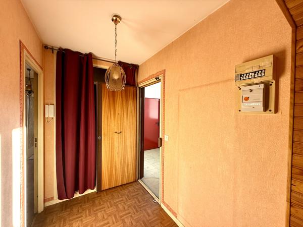 Sevran (93270) 3 Pièces avec 2 balcons, cave proche RER B, futur métro 16 Grand Paris