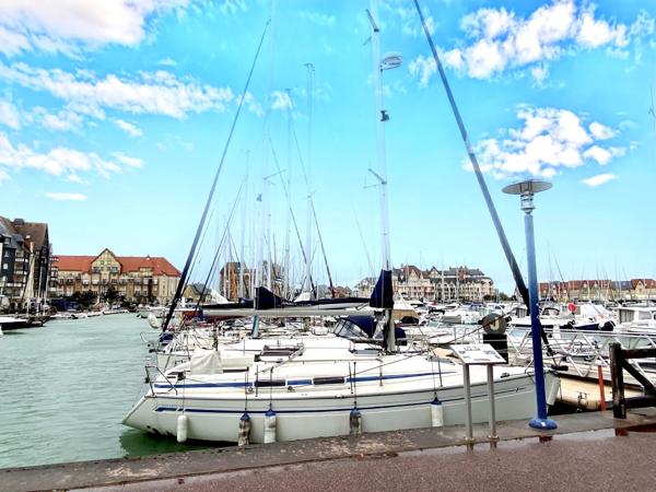 Port Guillaume - Appartement 2 pièces avec jardin face au port