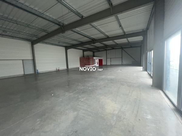 Locaux commerciaux de 352 m²