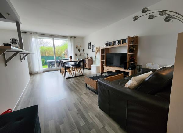 Appartement Nandy 3 pièce(s) 70.53 m2 avec jardin 