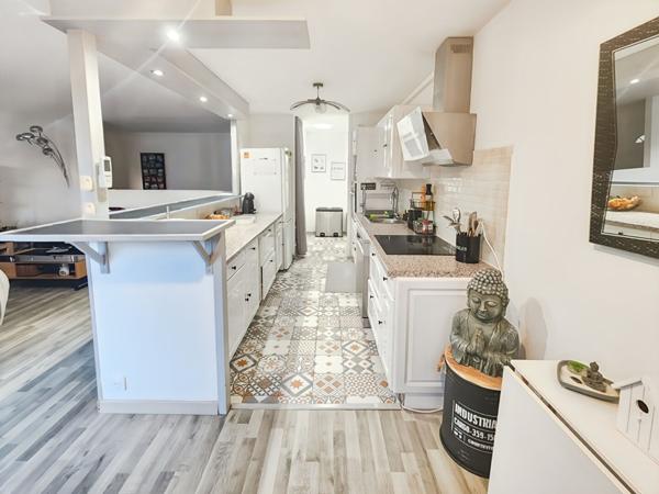 Appartement Nandy 3 pièce(s) 70.53 m2 avec jardin 