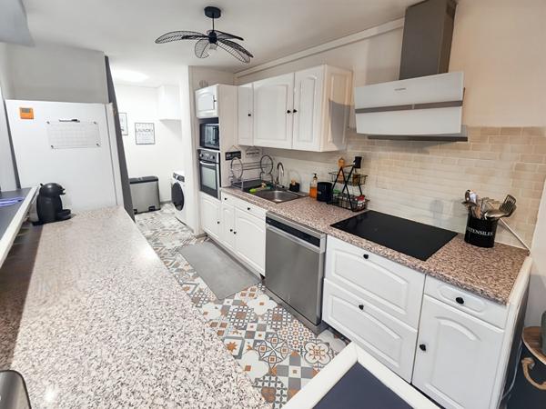 Appartement Nandy 3 pièce(s) 70.53 m2 avec jardin 