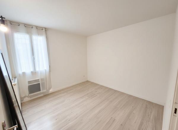 Appartement Nandy 3 pièce(s) 70.53 m2 avec jardin 