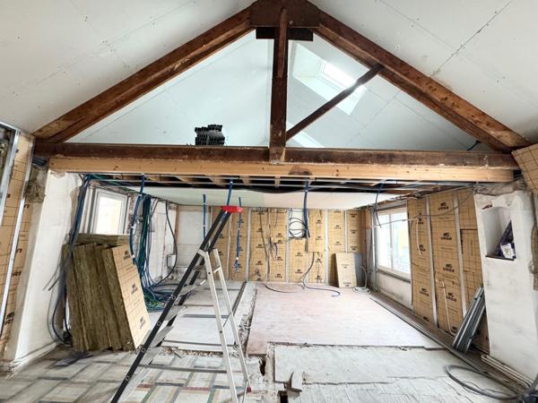 Maison divisée en 3 logements - Brive centre