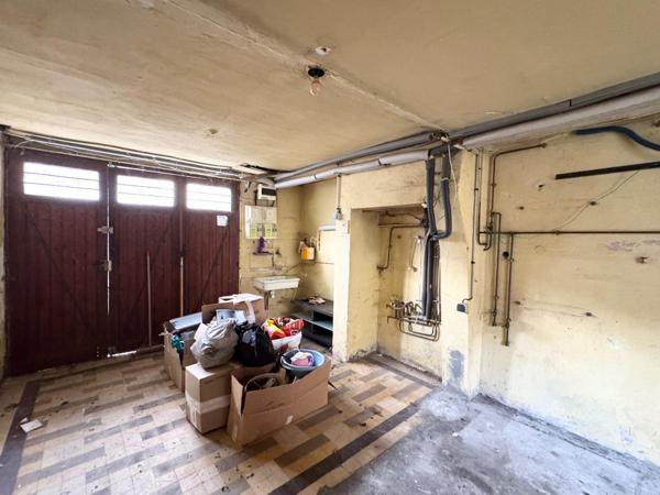 Maison divisée en 3 logements - Brive centre