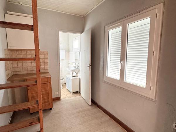 Maison divisée en 3 logements - Brive centre