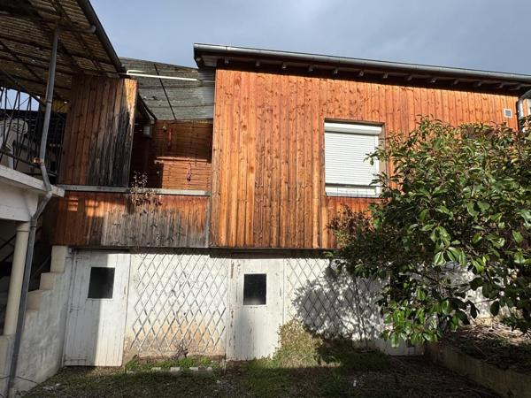 Maison divisée en 3 logements - Brive centre