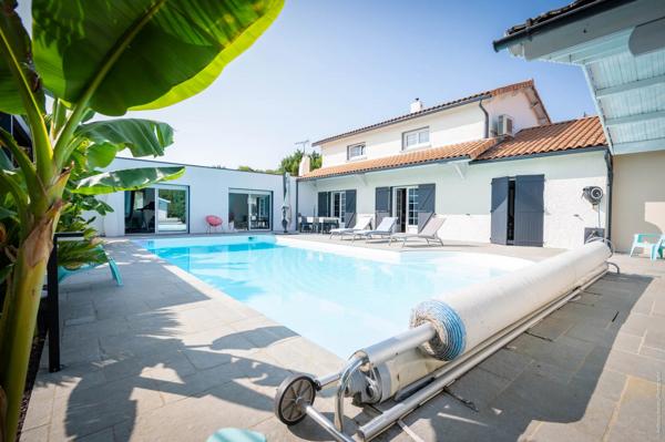 PROPRIETE AVEC 4 CHAMBRES ET PISCINE - CISSE
