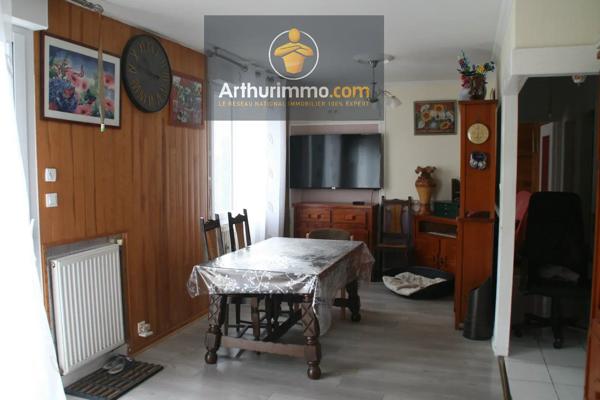 Vente                                                      Maison
                        
                     4 pièces                      100 m2                     à Josselin