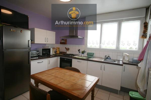 Vente                                                      Maison
                        
                     4 pièces                      100 m2                     à Josselin