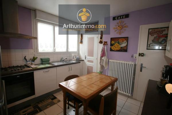 Vente                                                      Maison
                        
                     4 pièces                      100 m2                     à Josselin