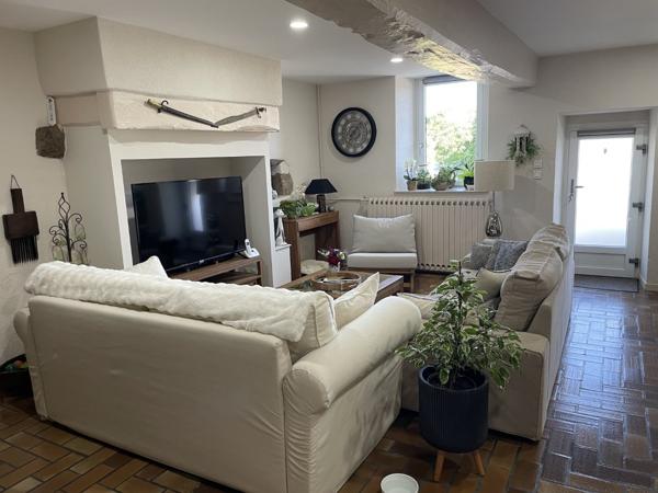 Maison à SAINT AGNANT DE VERSILLAT (23300)