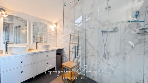 Appartement Saint Chamas 2 pièce(s) 77 m2