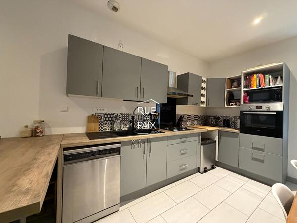 79800 LA MOTHE SAINT HERAY Maison La Mothe Saint Heray 163 m2 - 4 chambres - Garage