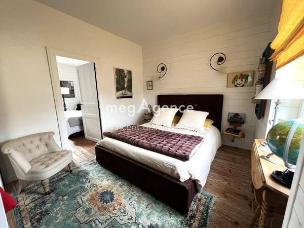 Maison à MORTAGNE-SUR-SEVRE, 85290 - 9 pièces 208m²