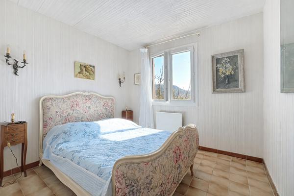 Exclusivité : Ardèche/Les Vans  : Maison de 80 m² avec studio indépendant de 30 m2,  terrain 779 m2