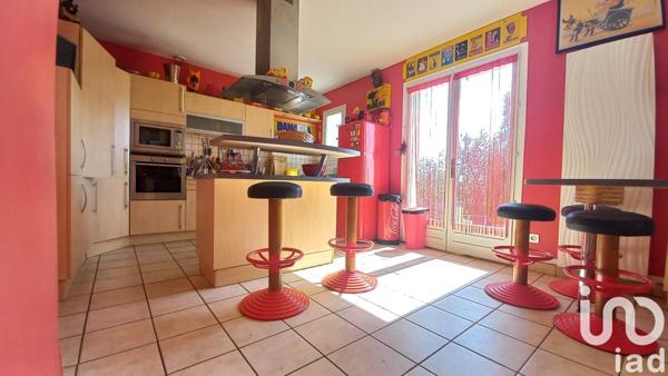 Maison traditionnelle 12 pièces de 299 m² à Boulieu-lès-Annonay (07100)