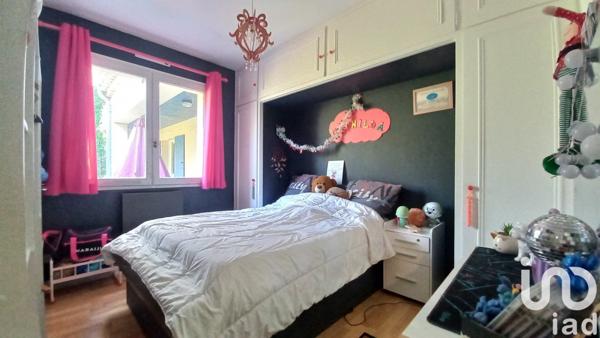 Maison traditionnelle 12 pièces de 299 m² à Boulieu-lès-Annonay (07100)