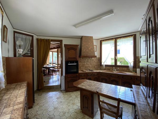 Belle maison familiale avec grand jardin à Bellac