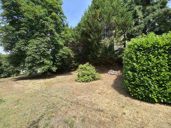 Belle maison familiale avec grand jardin à Bellac