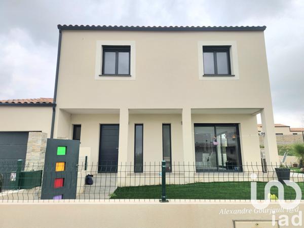 Maison 6 pièces de 120 m² à Capestang (34310)