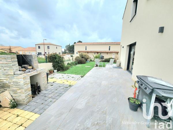 Maison 6 pièces de 120 m² à Capestang (34310)