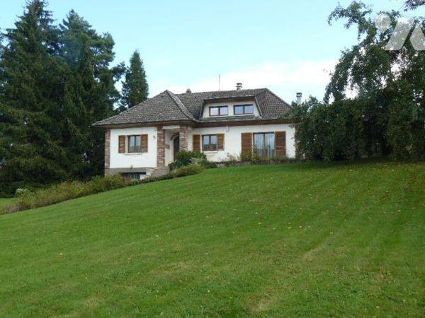 Maison à Vendre à Ménil-sur-Belvitte (88700) en Vosges (88)

Cette maison, d'une surface habi...