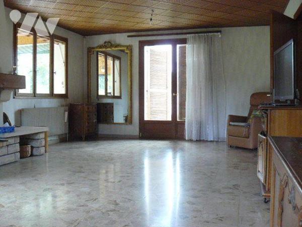 Maison à Vendre à Ménil-sur-Belvitte (88700) en Vosges (88)

Cette maison, d'une surface habi...