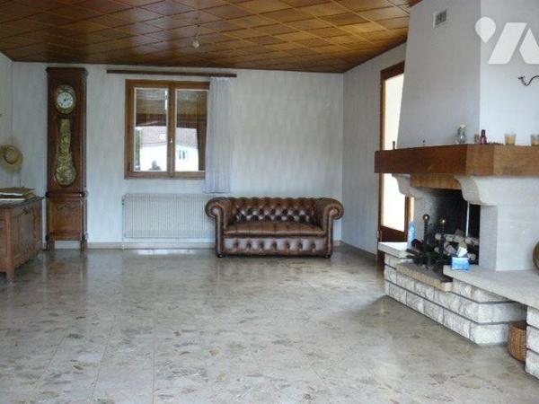 Maison à Vendre à Ménil-sur-Belvitte (88700) en Vosges (88)

Cette maison, d'une surface habi...