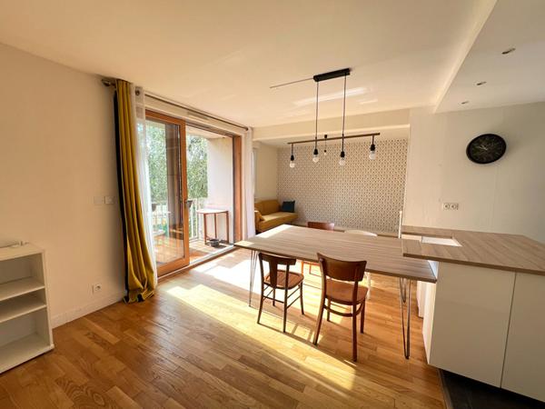 A VENDRE Rennes-Bourg L'Evêque, Appartement T3 lumineux avec balcon vue Vilaine - stationnement & cave