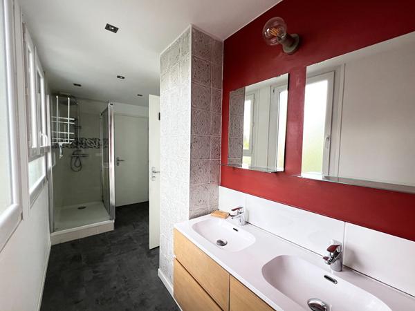 A VENDRE Rennes-Bourg L'Evêque, Appartement T3 lumineux avec balcon vue Vilaine - stationnement & cave