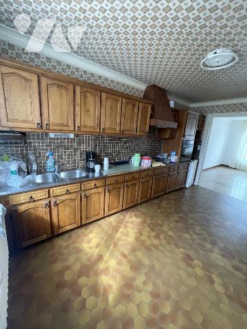 Maison de quartier sur sous-sol 2 chambres combles aménageables 