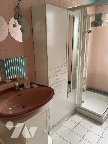 Maison de quartier sur sous-sol 2 chambres combles aménageables 