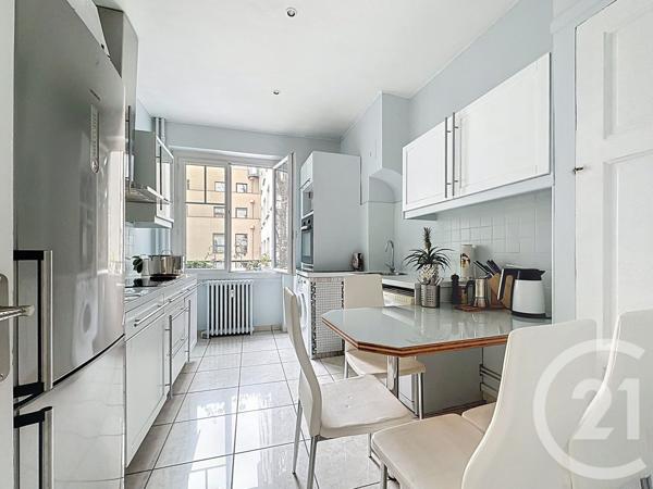 Appartement F3 à vendre  3 pièces - 84 m2 LYON - 69006