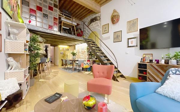 Appartement à vendre    3 pièces • 90 m2 Lyon 1