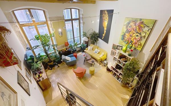 Appartement à vendre    3 pièces • 90 m2 Lyon 1